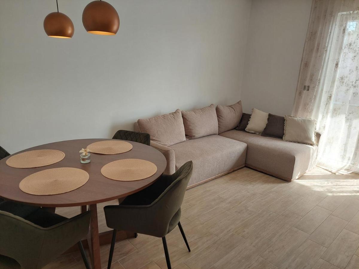 Apartmani Diana Biograd Na Moru Exterior foto