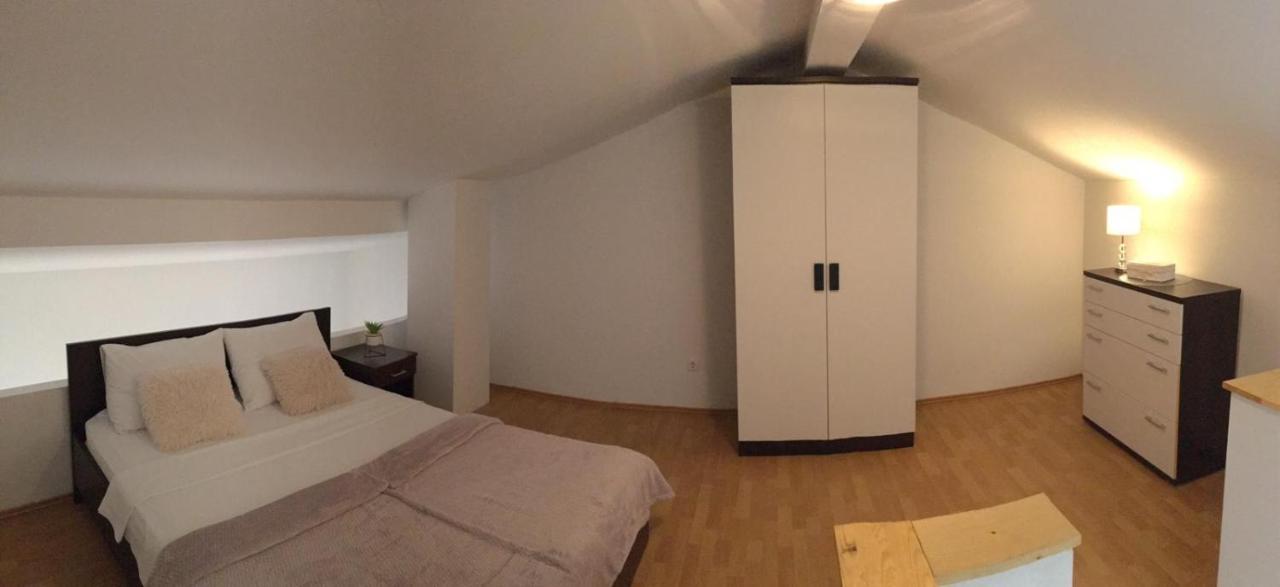 Apartmani Diana Biograd Na Moru Exterior foto